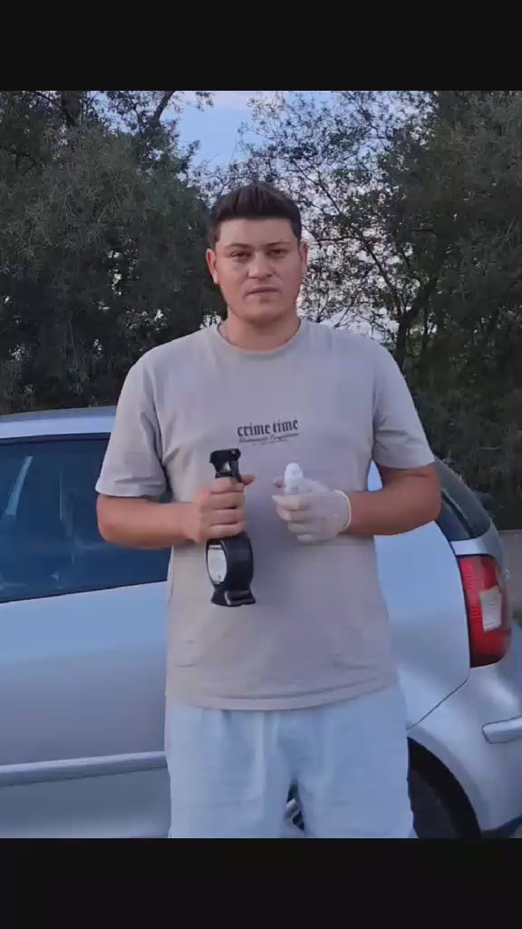 Încarcă clipul video: 